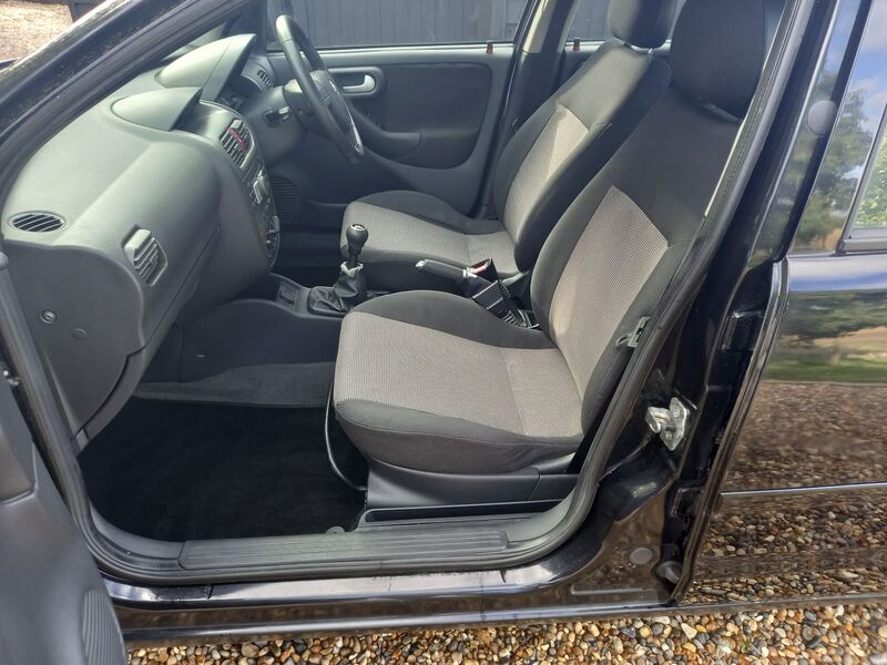 VAUXHALL CORSA