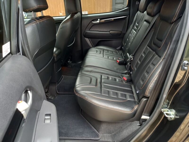 ISUZU D-MAX