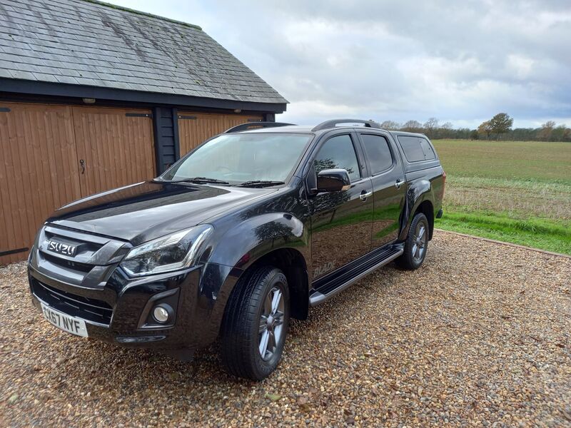 ISUZU D-MAX