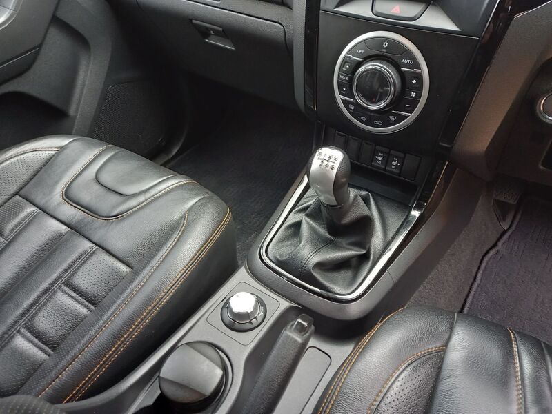 ISUZU D-MAX
