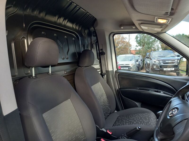 VAUXHALL COMBO