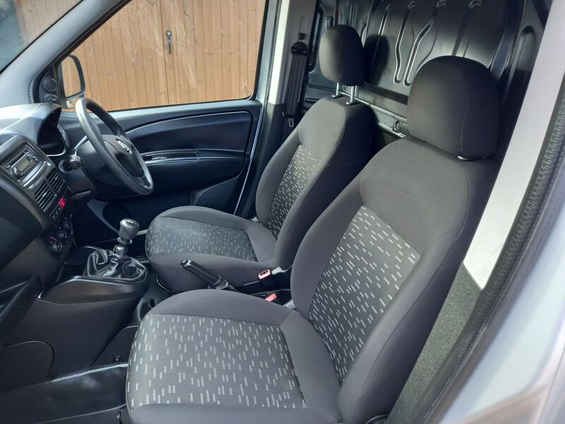 VAUXHALL COMBO