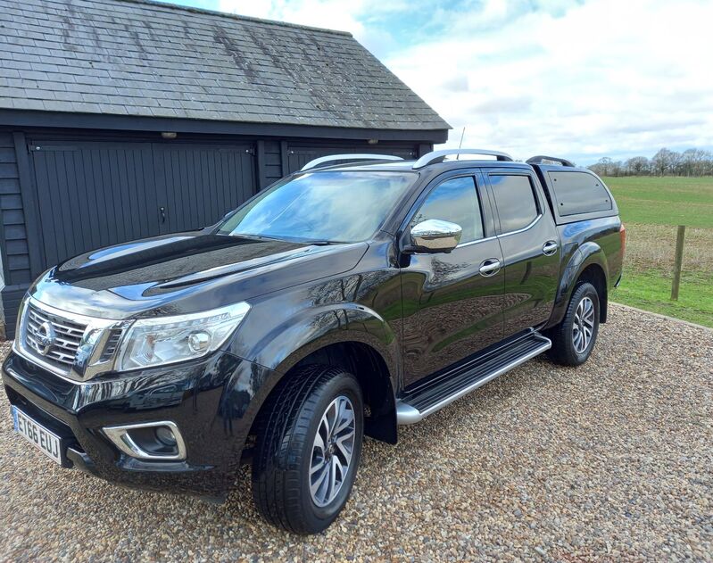 NISSAN NAVARA