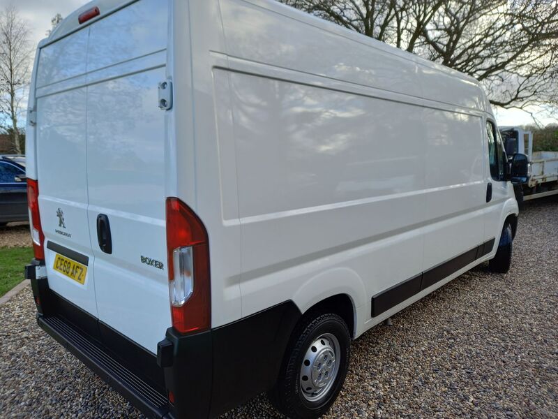 PEUGEOT BOXER