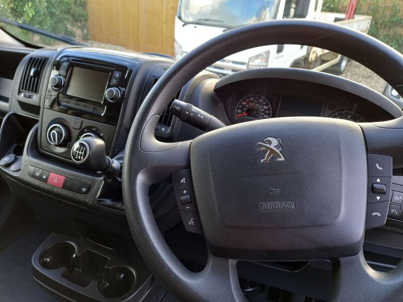 PEUGEOT BOXER