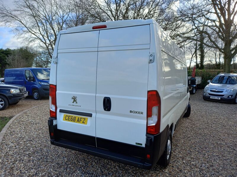 PEUGEOT BOXER