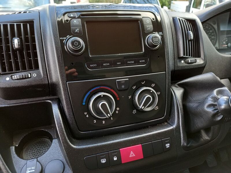PEUGEOT BOXER