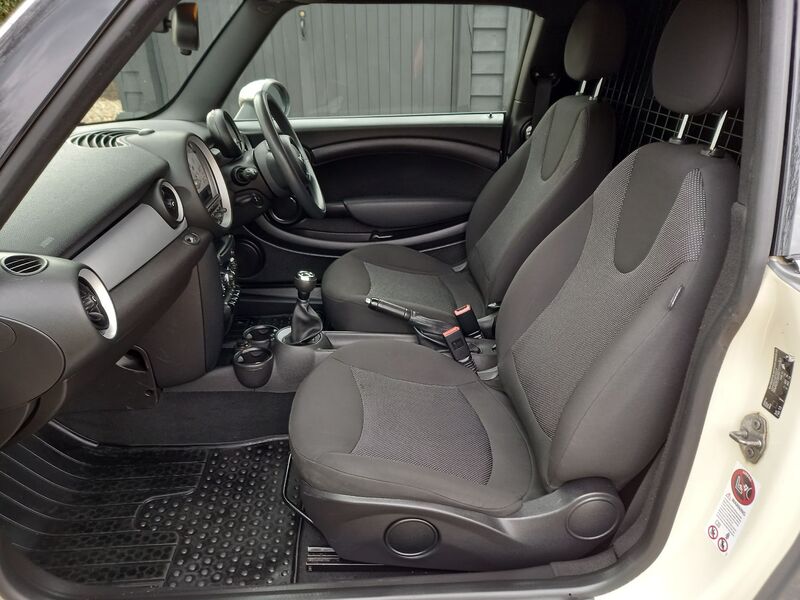 MINI CLUBVAN