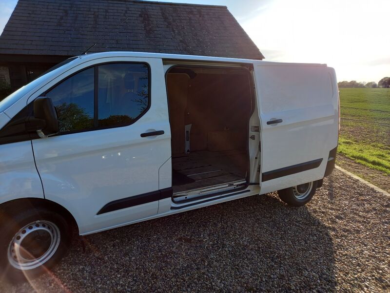 FORD TRANSIT CUSTOM