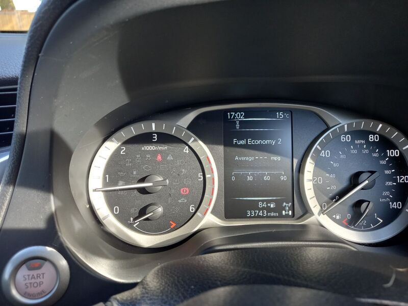 NISSAN NAVARA