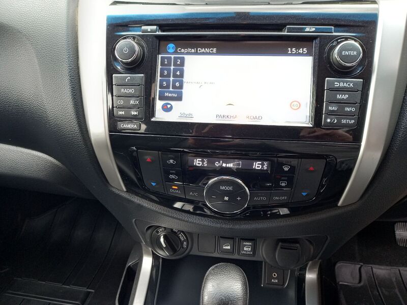NISSAN NAVARA