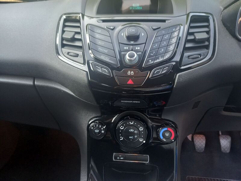 FORD FIESTA