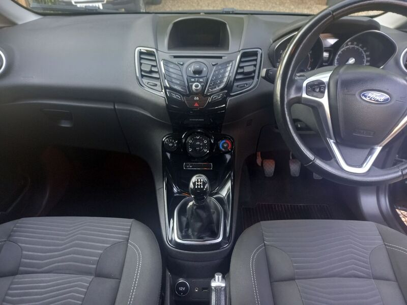 FORD FIESTA