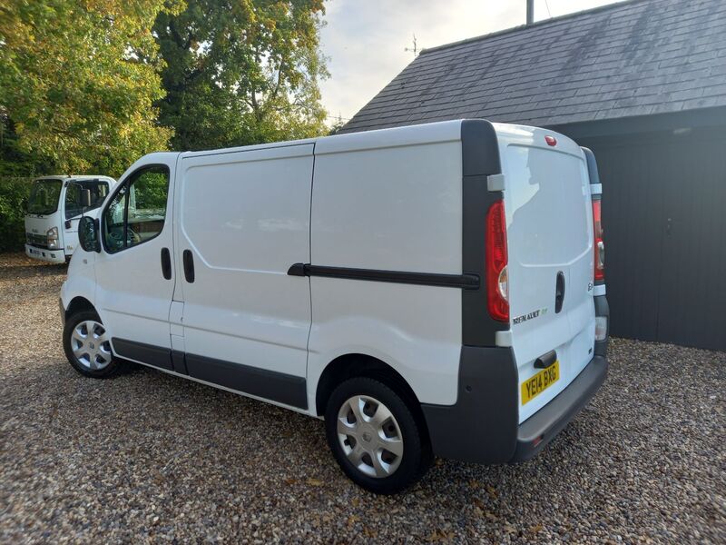 RENAULT TRAFIC