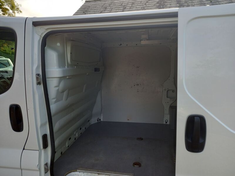 RENAULT TRAFIC