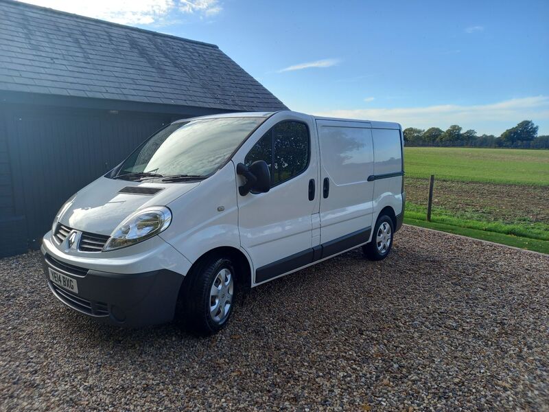 RENAULT TRAFIC
