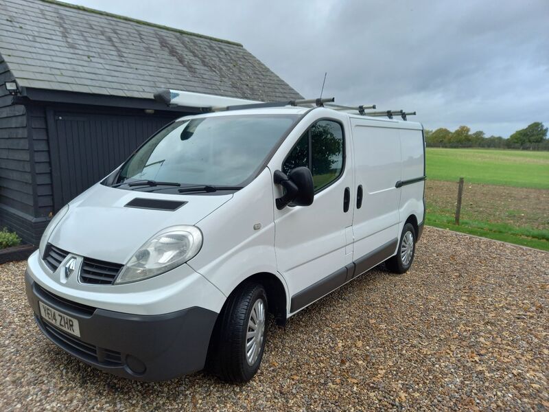 RENAULT TRAFIC