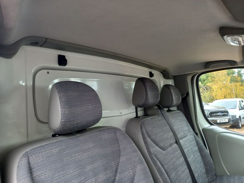 RENAULT TRAFIC