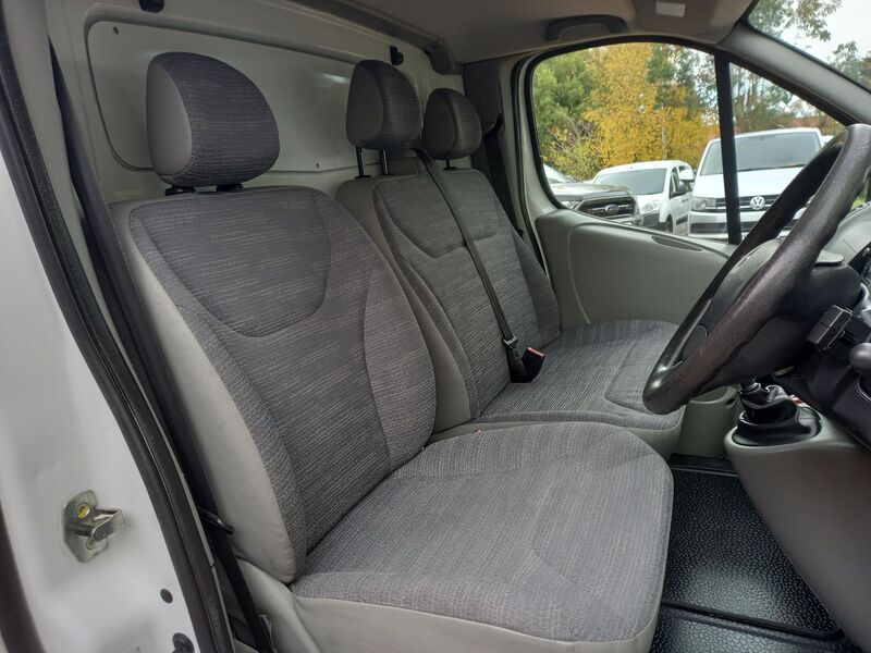 RENAULT TRAFIC