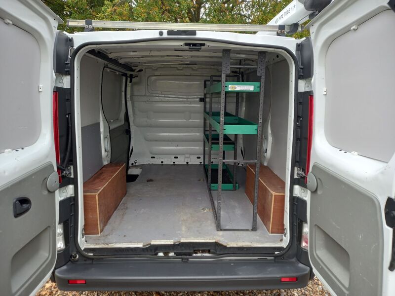 RENAULT TRAFIC