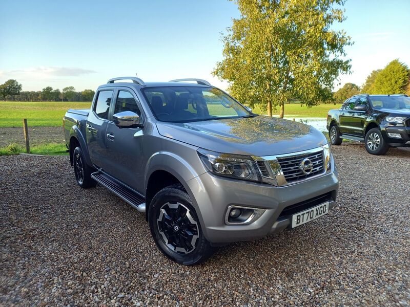 View NISSAN NAVARA DCI TEKNA SHR DCB