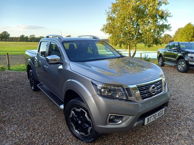 NISSAN NAVARA