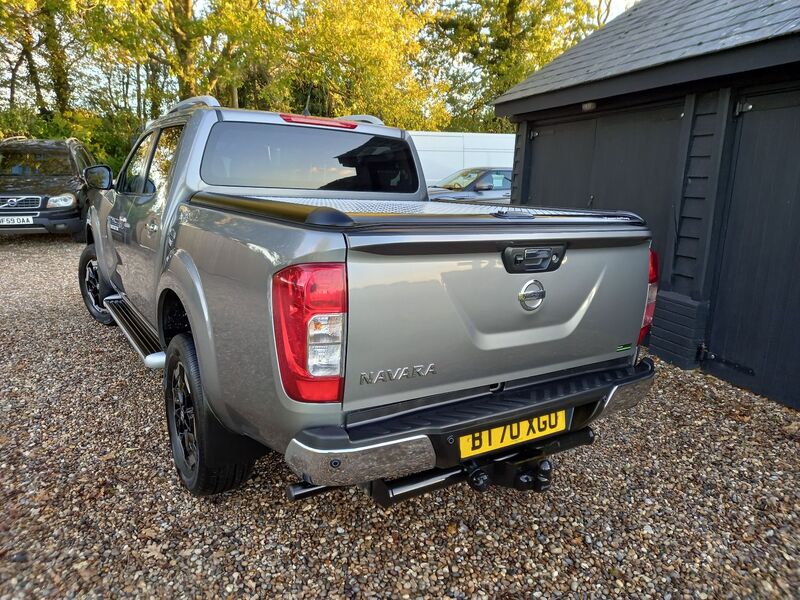 NISSAN NAVARA