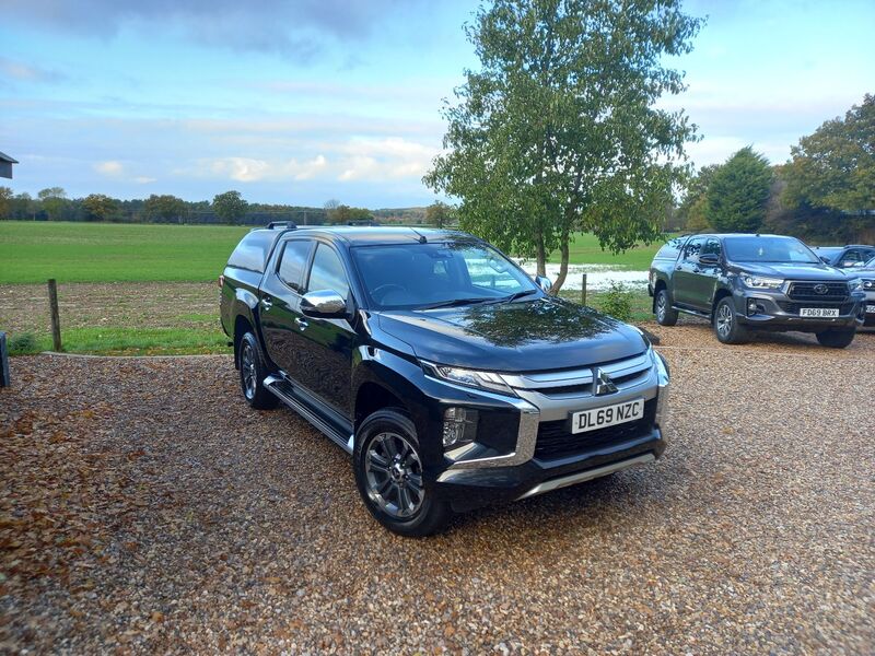 View MITSUBISHI L200 DI-D WARRIOR DCB