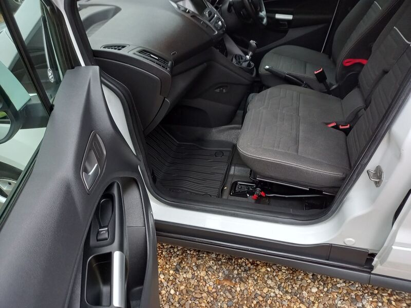 FORD TRANSIT CONNECT