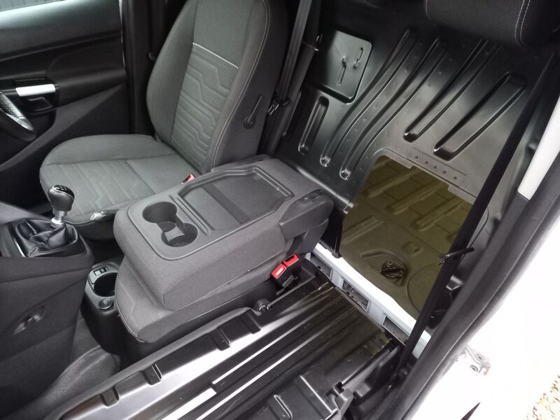 FORD TRANSIT CONNECT