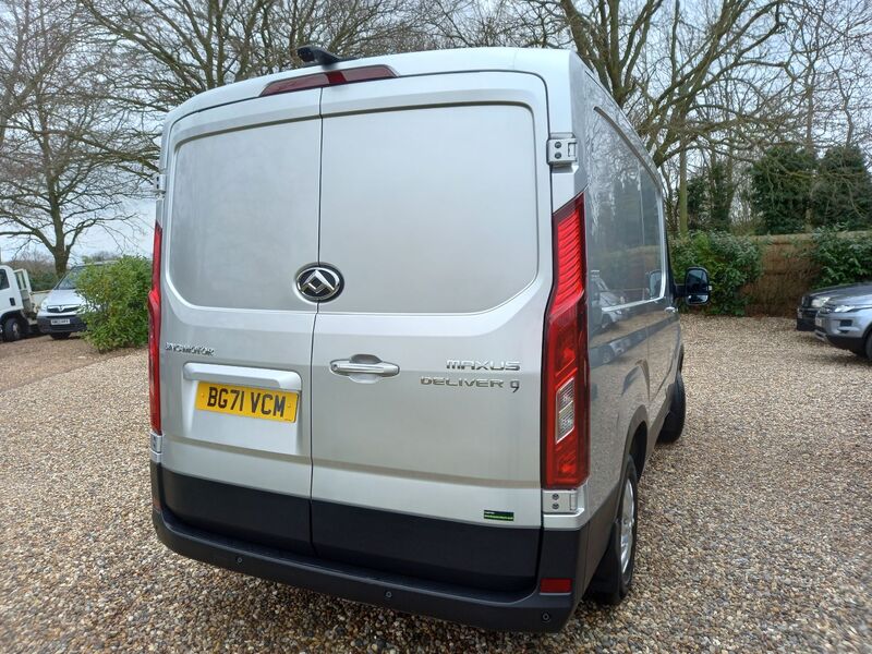 MAXUS DELIVER 9