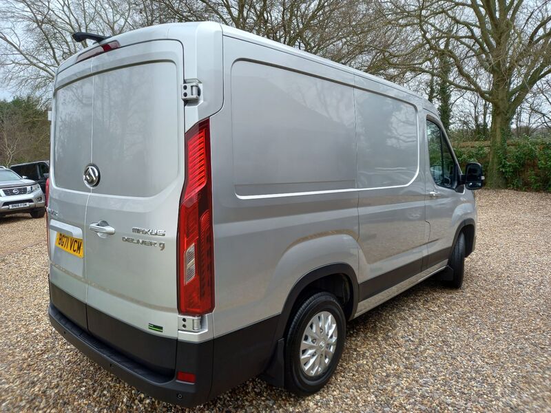 MAXUS DELIVER 9
