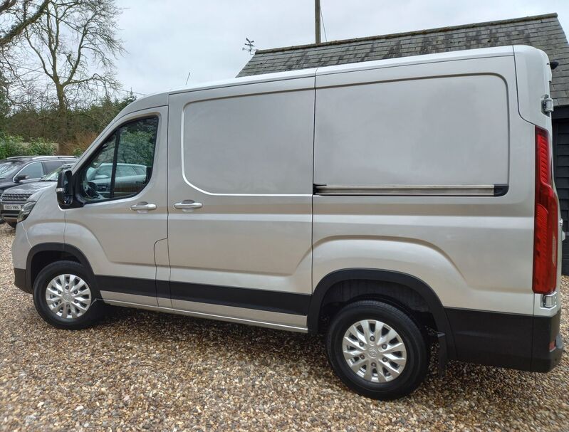 MAXUS DELIVER 9