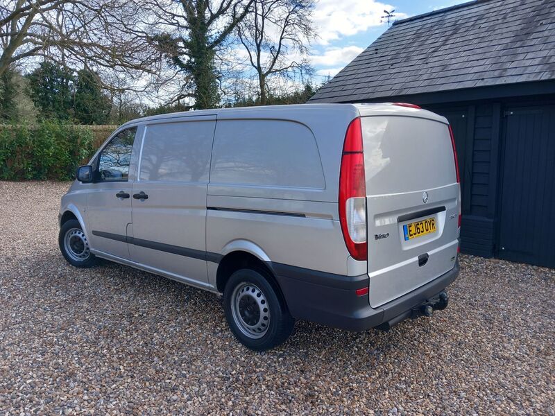MERCEDES-BENZ VITO