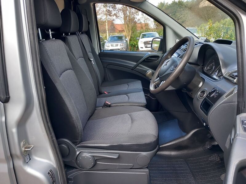 MERCEDES-BENZ VITO