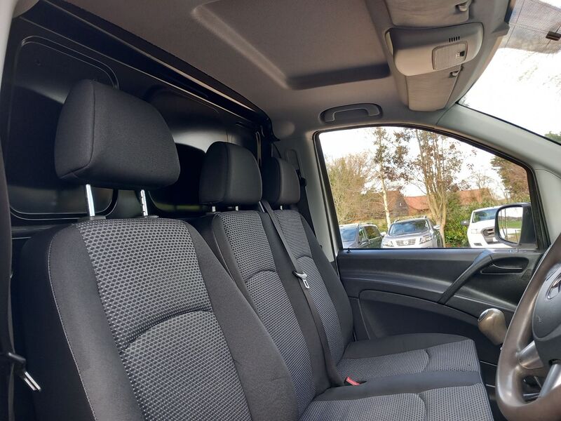 MERCEDES-BENZ VITO