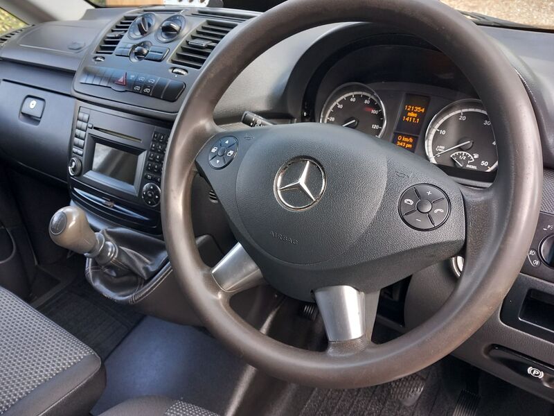 MERCEDES-BENZ VITO