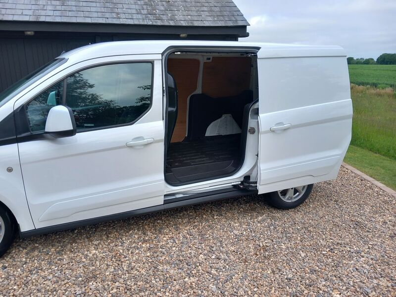 FORD TRANSIT CONNECT