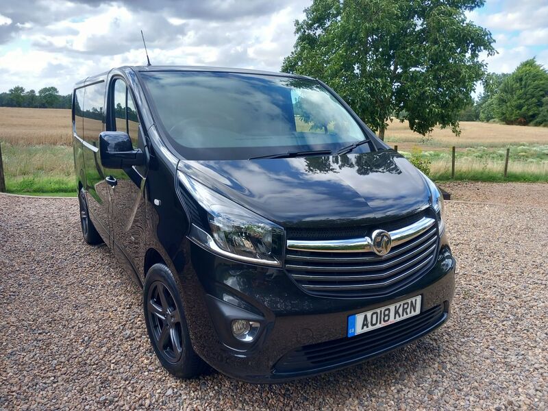VAUXHALL VIVARO